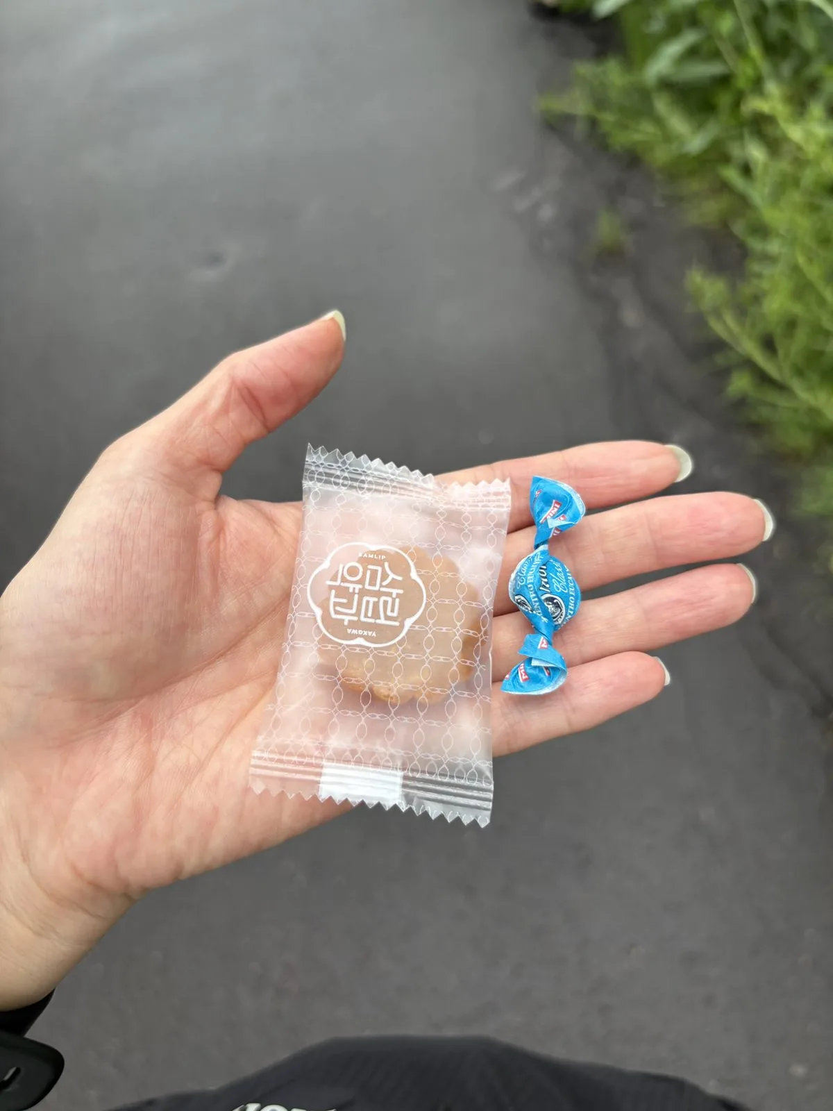 CAFUNE'の帰り際に奥さんからいただいたキャンディー2個