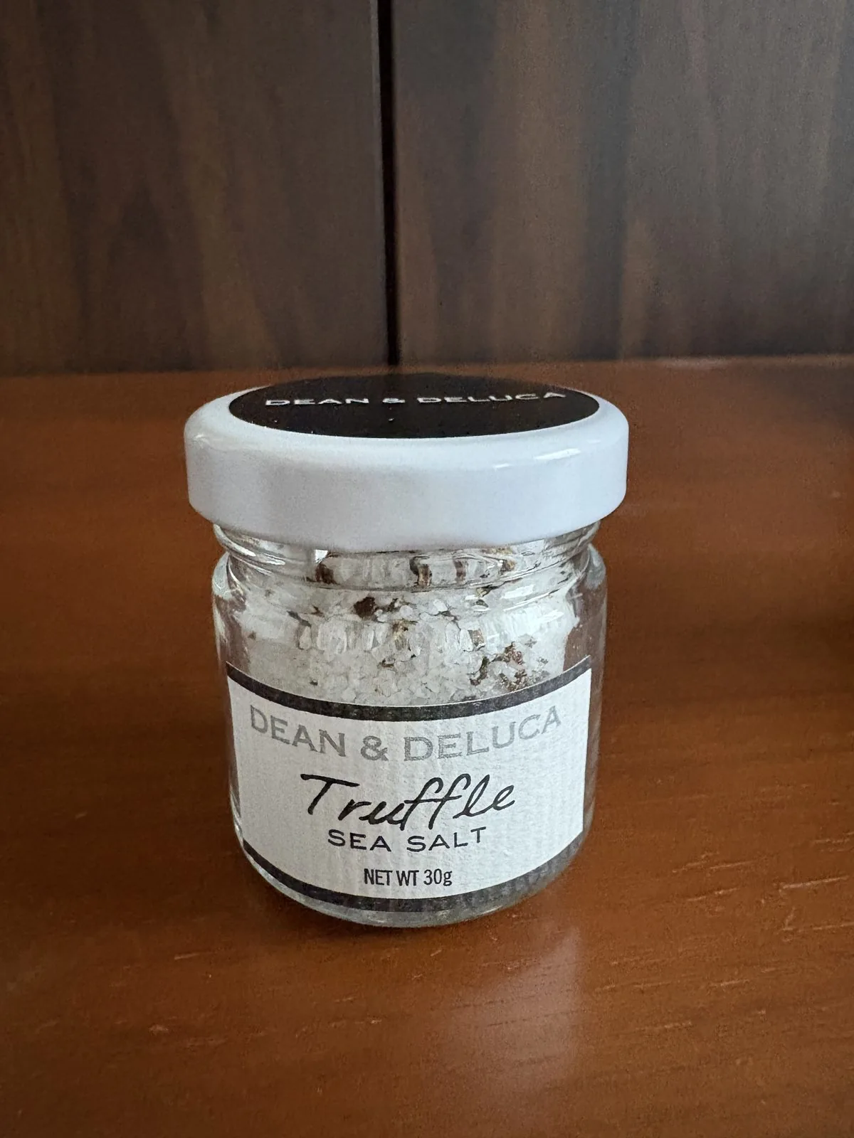 DEAN&DELUCAのトリュフ塩（Truffle Sea Salt）の瓶