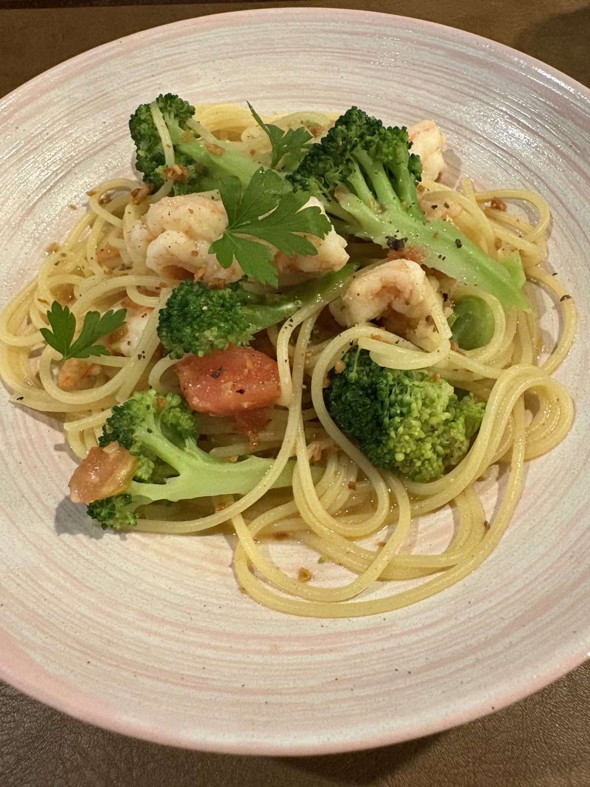 Bar Ziioの海老とブロッコリーのアンチョビソースパスタ